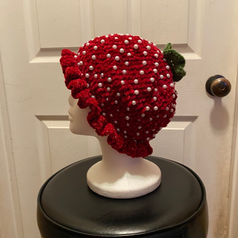 HOST PICK Crochet Strawberry hat - Picture 2 of 7